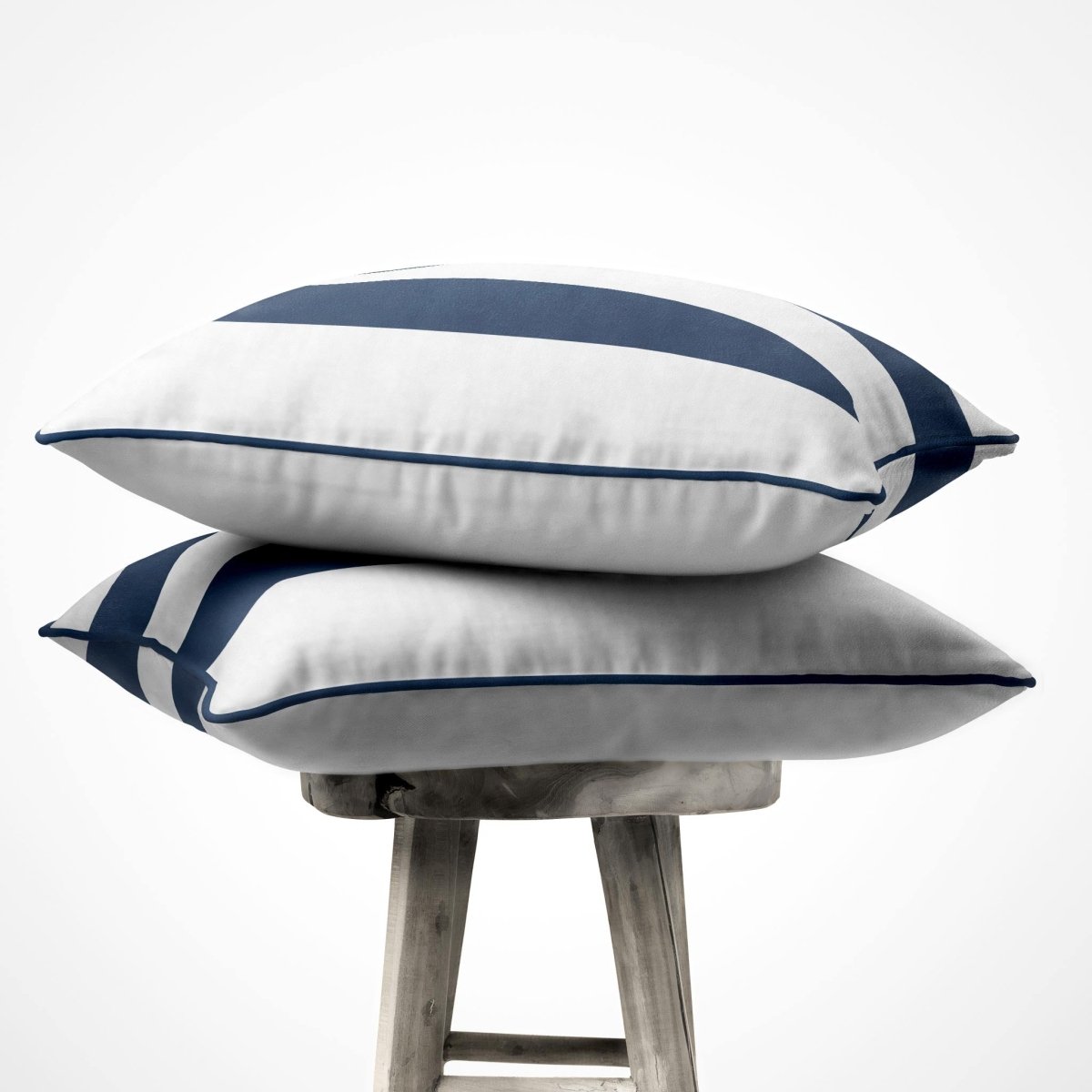 2 Stripes | Sustainable Velvet Cushion with Piping - Petrol Blue 40 x 40 cm by Izabela Peters
