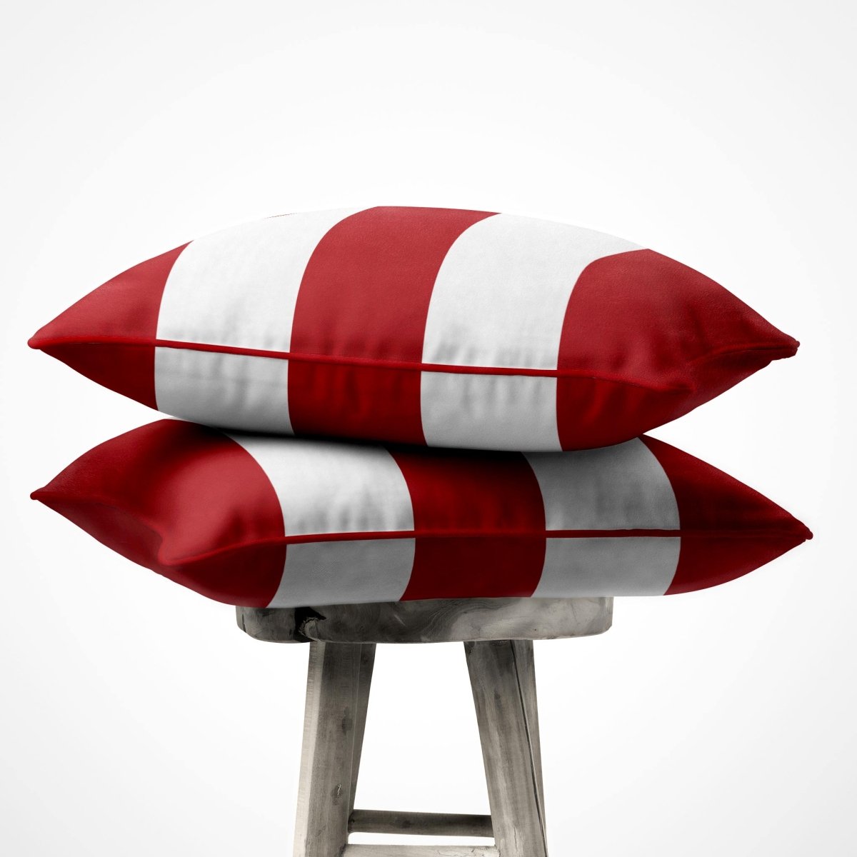 3 Stripes Horizontal | Sustainable Velvet Cushion with Piping - Crimson Muse 40 x 40 cm by Izabela Peters