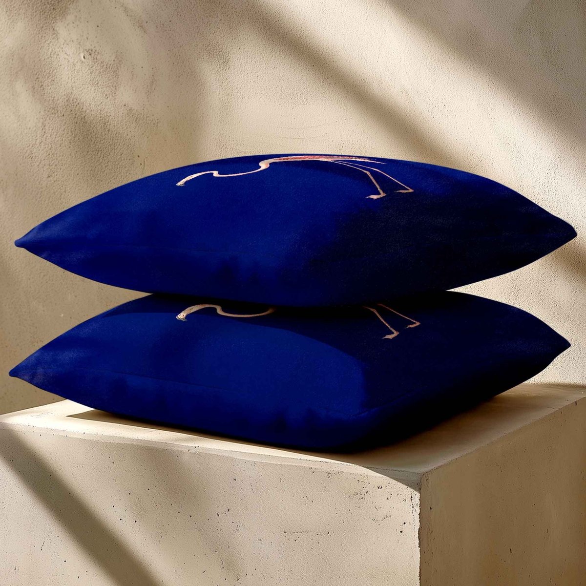 Flamingo | Sustainable Velvet Cushion - Midnight 40 x 40 cm Standard by Izabela Peters