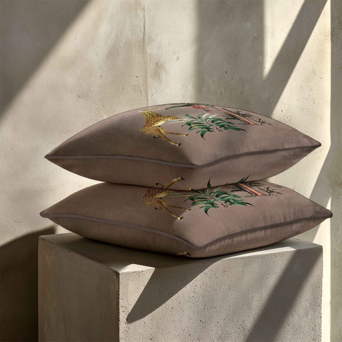 Giraffe | Sustainable Velvet Cushion - Dovedale Stone 40 x 40 cm Standard by Izabela Peters