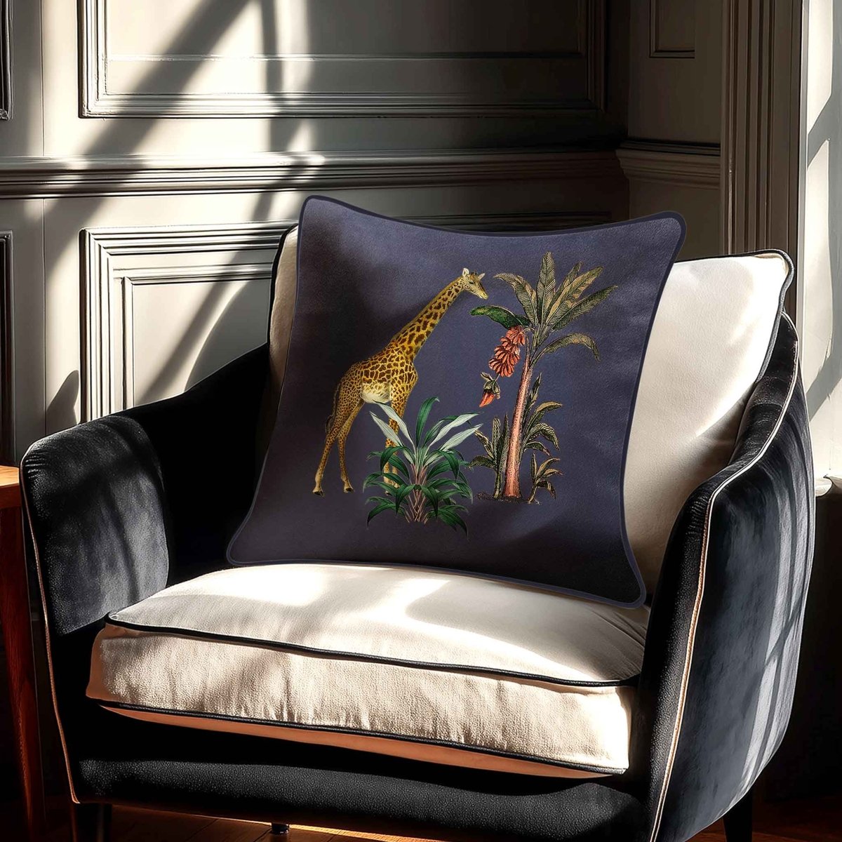 Giraffe | Sustainable Velvet Cushion - Graphite 40 x 40 cm Standard by Izabela Peters