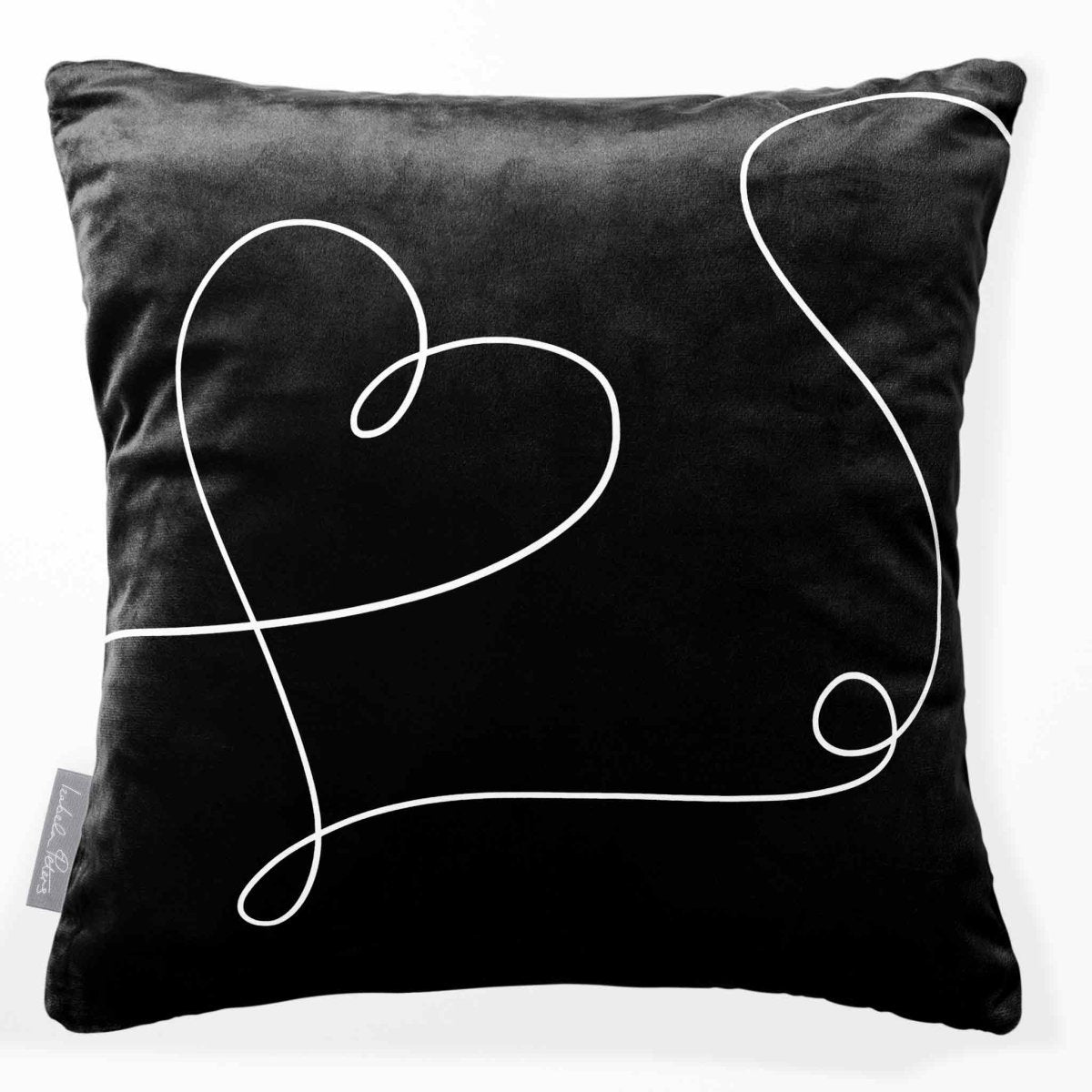 Heart | Sustainable Velvet Cushion - Black & White 40 x 40 cm Standard by Izabela Peters