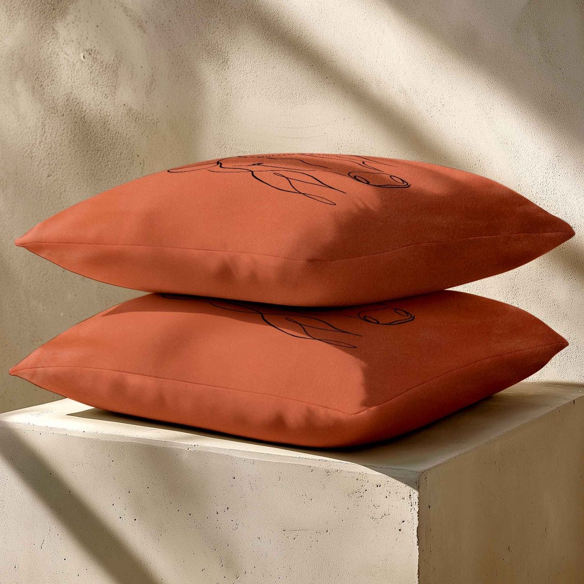 Horse | Sustainable Velvet Cushion - Burnt Ochre 40 x 40 cm Standard by Izabela Peters