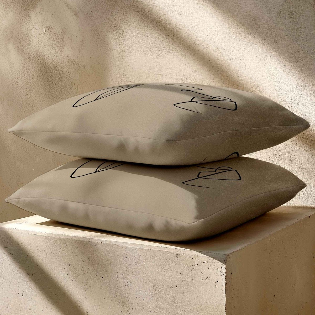 Joyful Face | Sustainable Velvet Cushion - Taupe 40 x 40 cm Standard by Izabela Peters