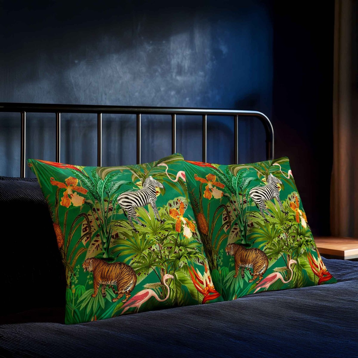 Jungle Fusion | Sustainable Velvet Cushion - Emerald Green 40 x 40 cm Standard by Izabela Peters