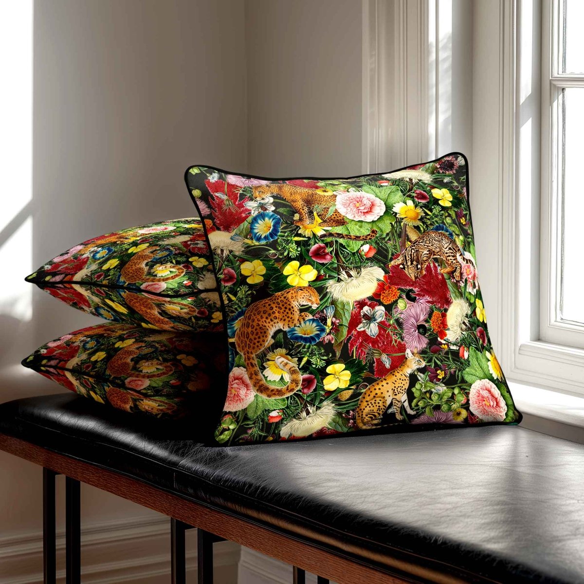 Junglescape | Sustainable Velvet Cushion - Charcoal 40 x 40 cm Standard by Izabela Peters