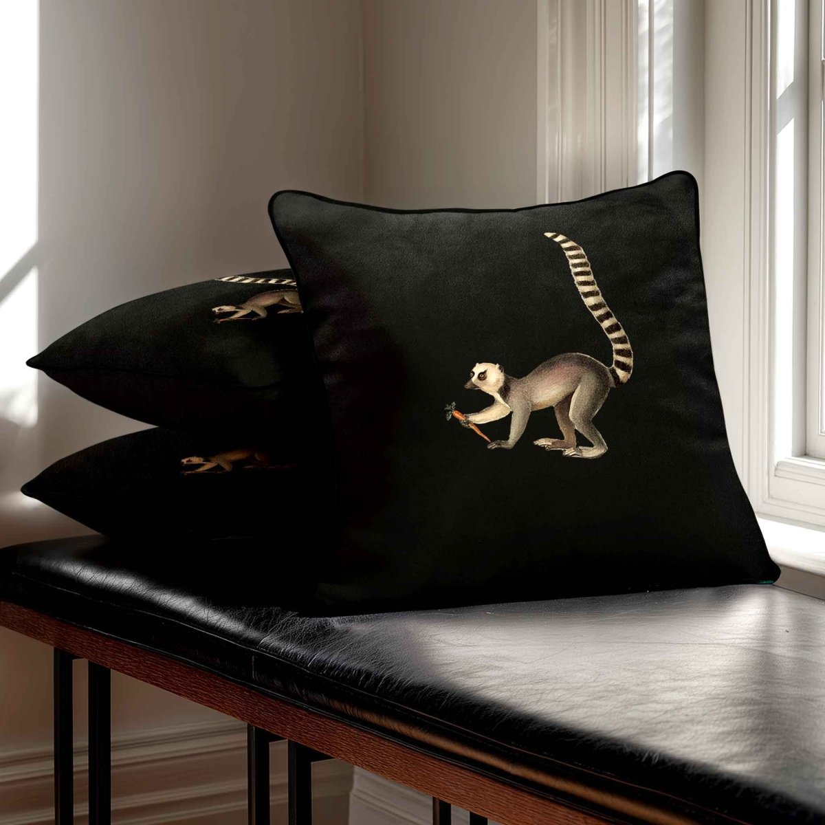 Lemur | Sustainable Velvet Cushion - Charcoal 40 x 40 cm Standard by Izabela Peters