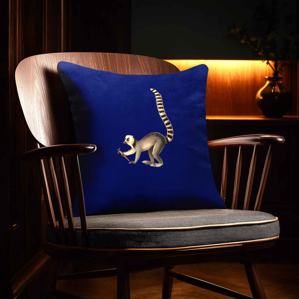 Lemur | Sustainable Velvet Cushion - Midnight 40 x 40 cm Standard by Izabela Peters