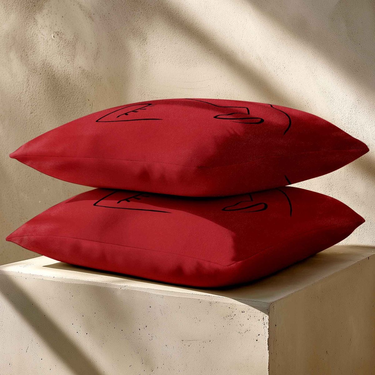 Open Face | Sustainable Velvet Cushion - Crimson Muse 40 x 40 cm Standard by Izabela Peters