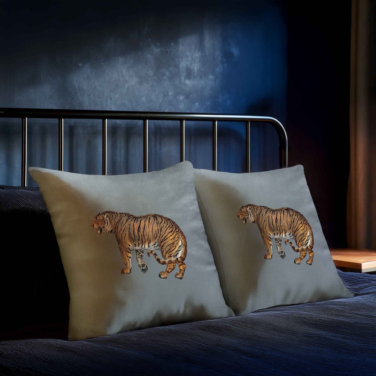 Tiger | Sustainable Velvet Cushion - French Grey 40 x 40 cm Standard by Izabela Peters