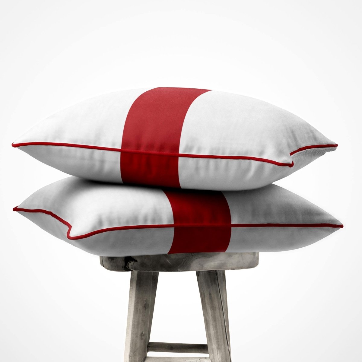 1 Stripe Horizontal | Sustainable Velvet Cushion with Piping - Crimson Muse 40 x 40 cm by Izabela Peters