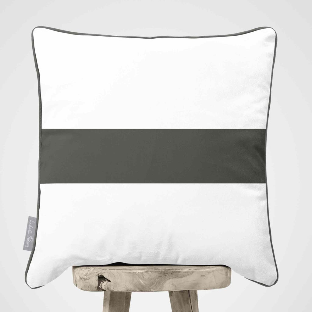 1 Stripe Horizontal | Sustainable Velvet Cushion with Piping - Beluga 40 x 40 cm by Izabela Peters