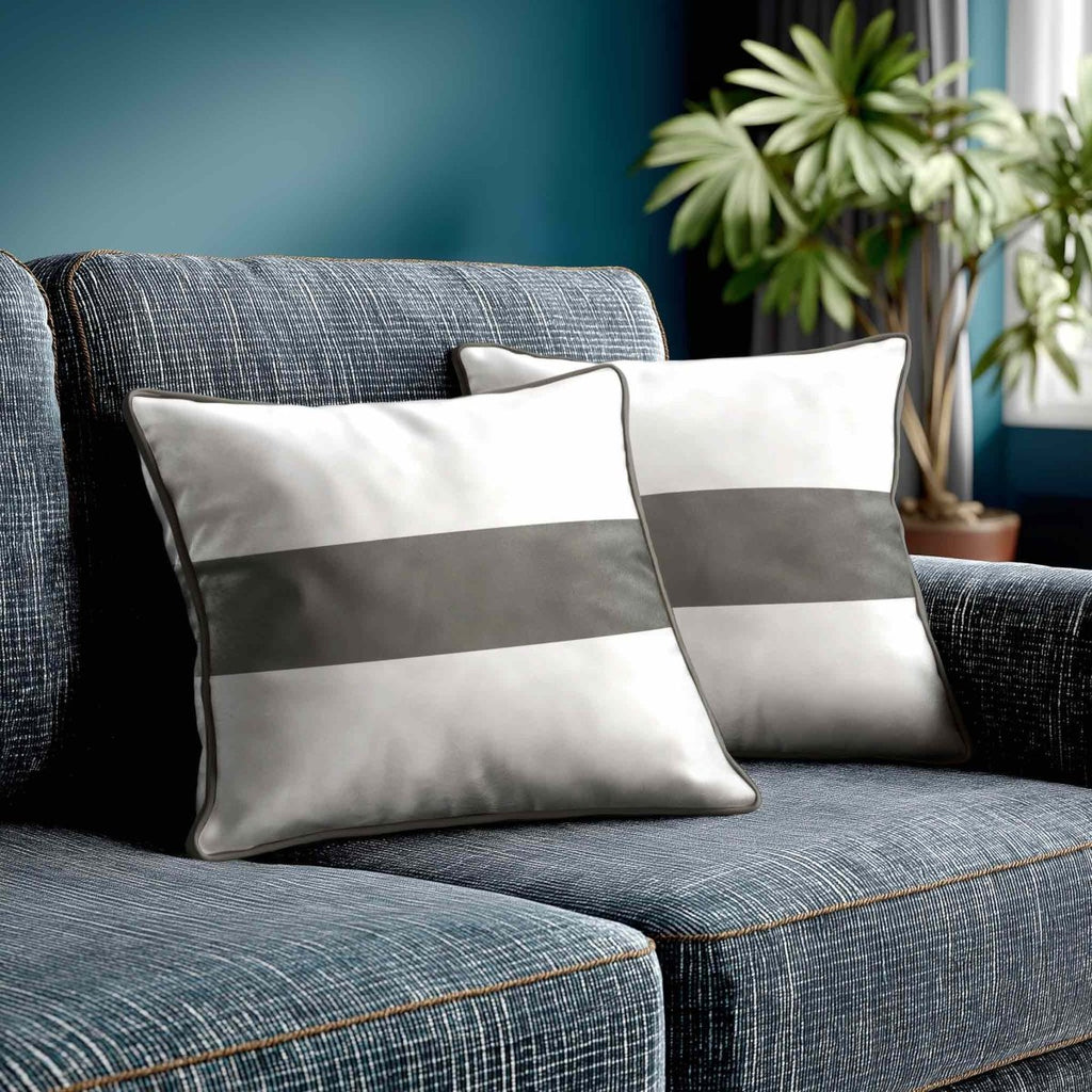 1 Stripe Horizontal | Sustainable Velvet Cushion with Piping - Beluga 40 x 40 cm by Izabela Peters