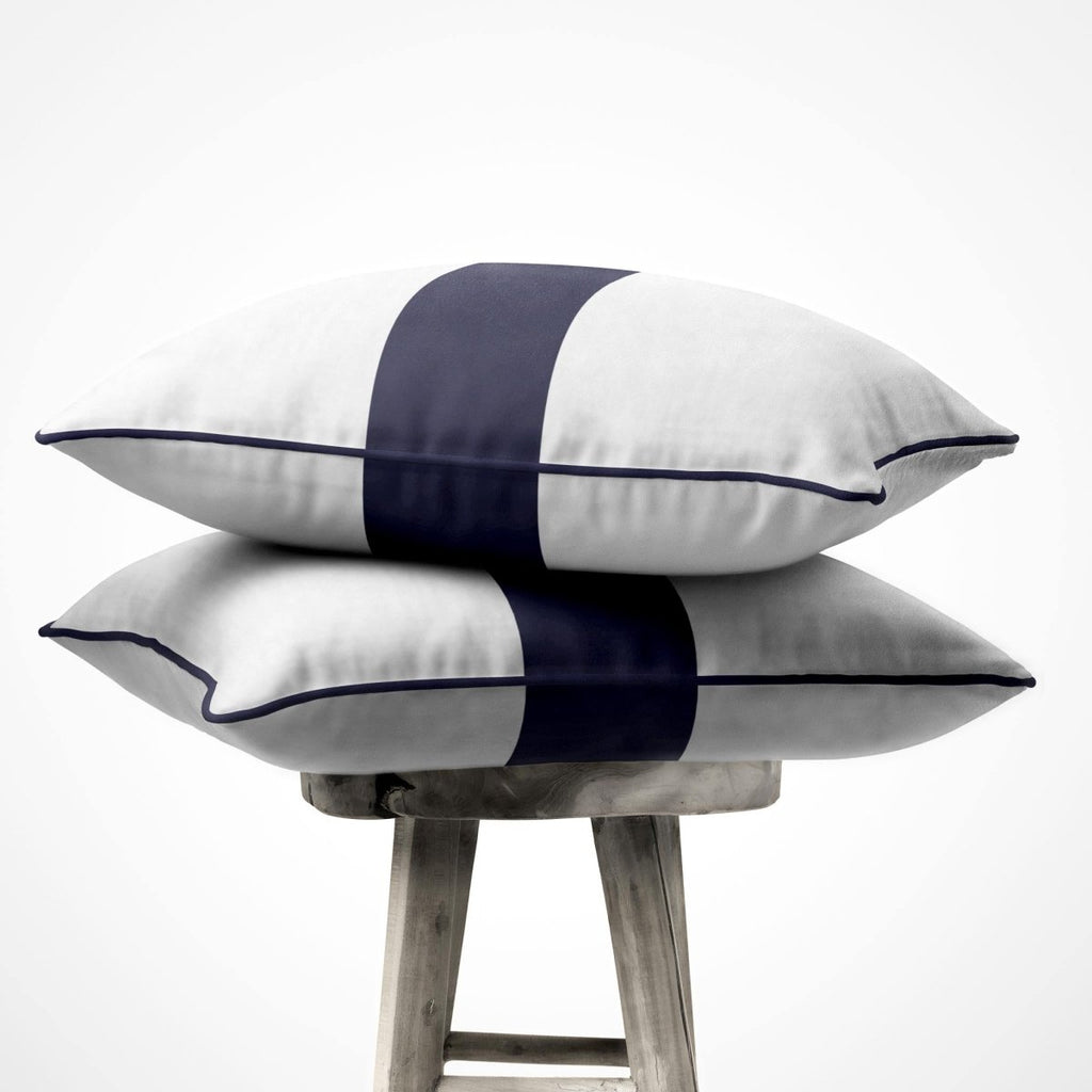1 Stripe Horizontal | Sustainable Velvet Cushion with Piping - Graphite 40 x 40 cm by Izabela Peters