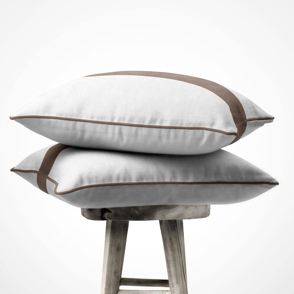 1 Stripe | Sustainable Velvet Cushion with Piping - Sage 40 x 40 cm by Izabela Peters
