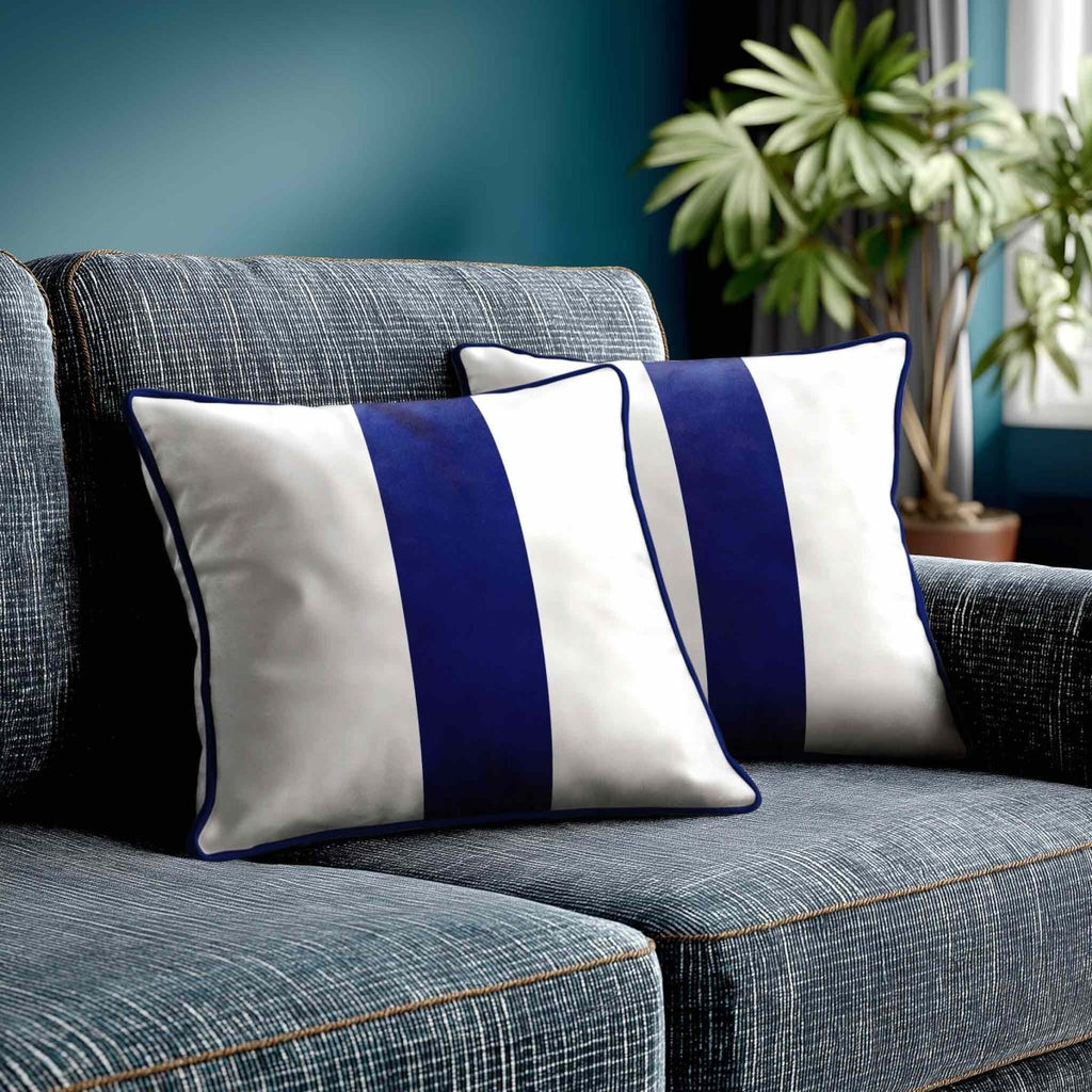 1 Stripe | Sustainable Velvet Cushion with Piping - Midnight 40 x 40 cm by Izabela Peters