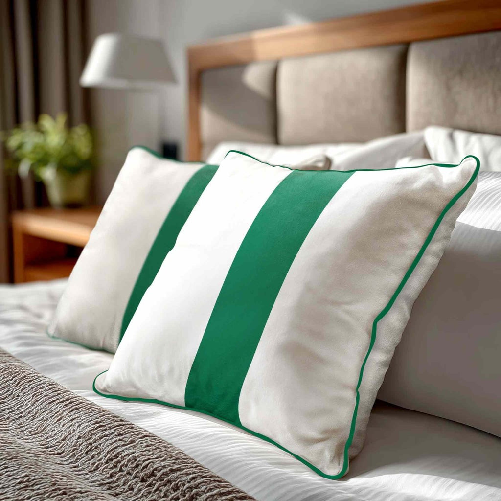 1 Stripe | Sustainable Velvet Cushion with Piping - Emerald Green 40 x 40 cm by Izabela Peters