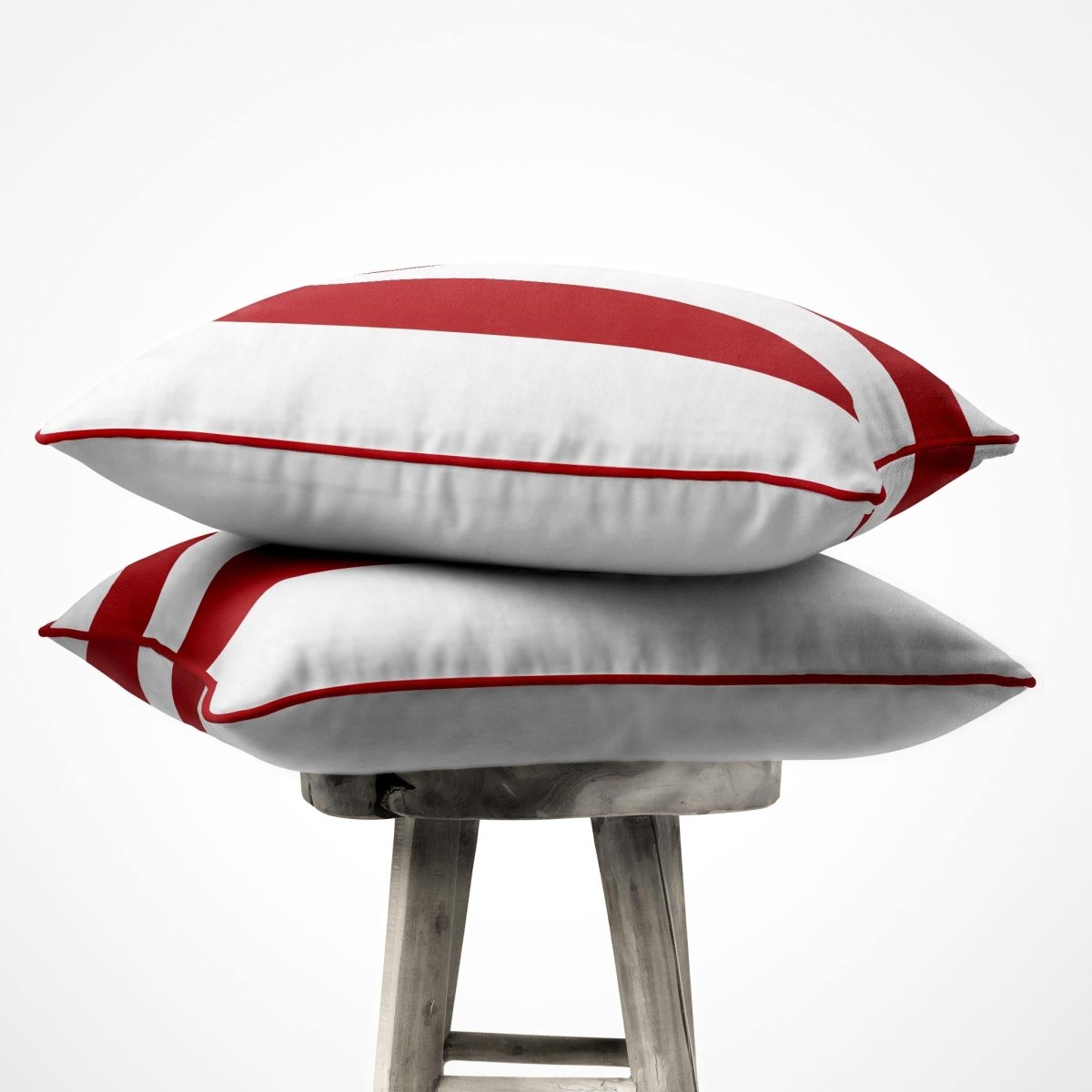 2 Stripes | Sustainable Velvet Cushion with Piping - Crimson Muse 40 x 40 cm by Izabela Peters
