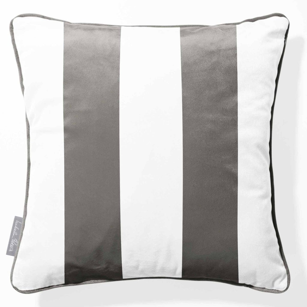 2 Stripes | Sustainable Velvet Cushion with Piping - Beluga 40 x 40 cm by Izabela Peters
