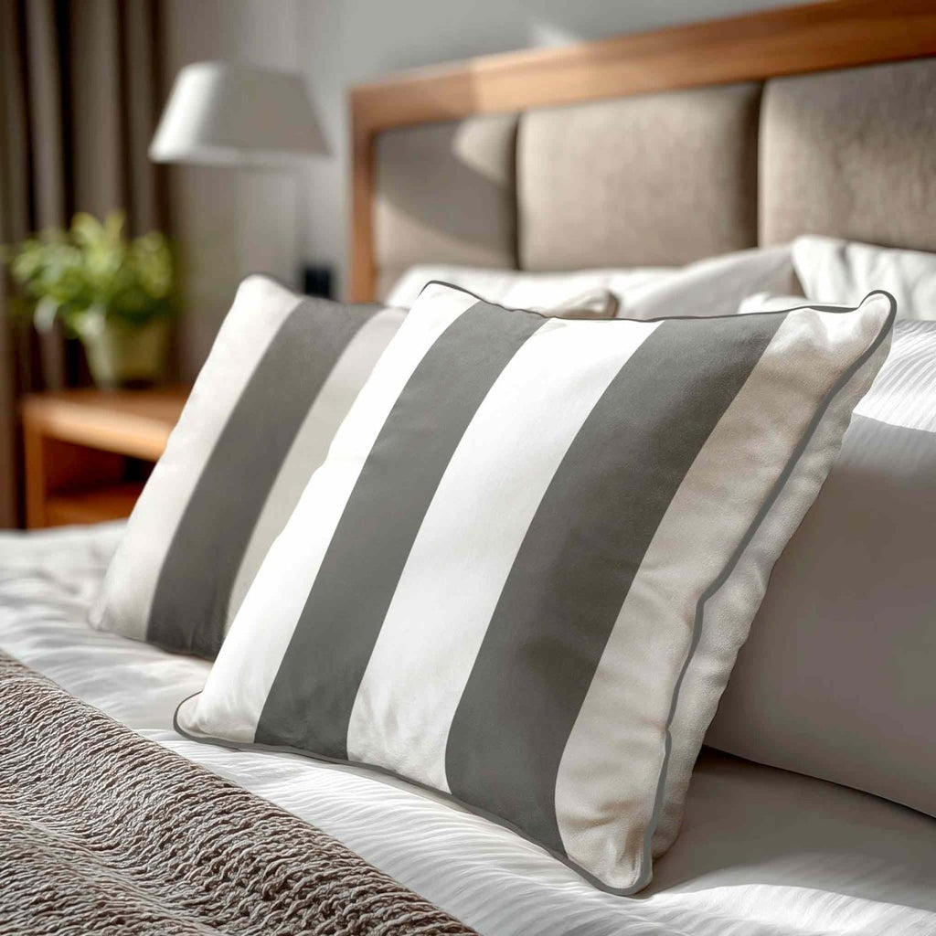 2 Stripes | Sustainable Velvet Cushion with Piping - Beluga 40 x 40 cm by Izabela Peters