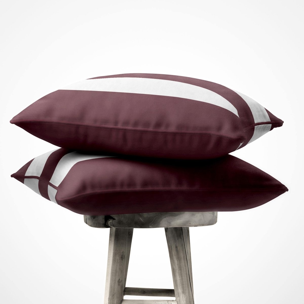 3 Stripes | Sustainable Velvet Cushion with Piping - Italian Grape 40 x 40 cm by Izabela Peters