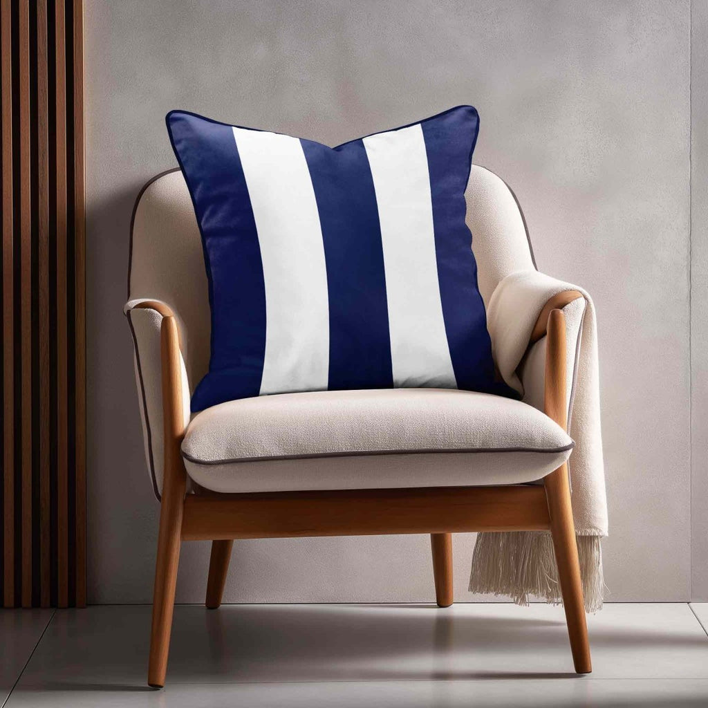 3 Stripes | Sustainable Velvet Cushion with Piping - Midnight 40 x 40 cm by Izabela Peters