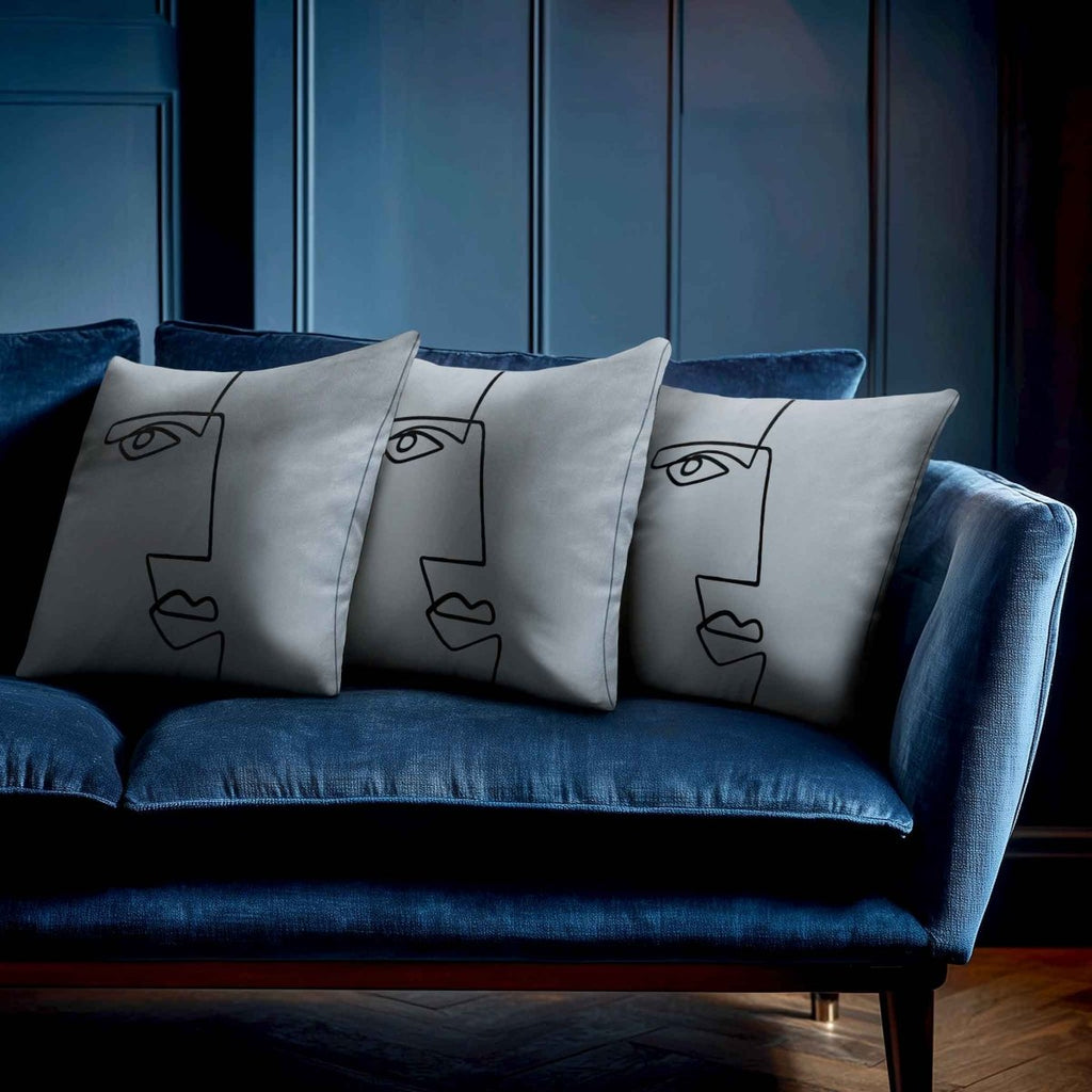 Angular Face | Sustainable Velvet Cushion - French Grey 40 x 40 cm Standard by Izabela Peters