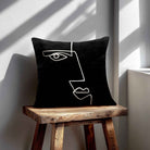 Angular Face | Sustainable Velvet Cushion - Black & White 40 x 40 cm Standard by Izabela Peters