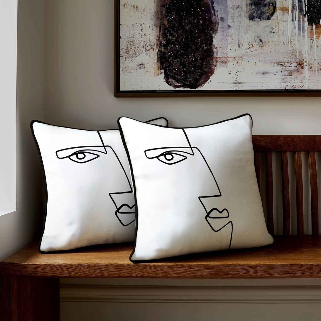 Angular Face | Sustainable Velvet Cushion - White & Black 40 x 40 cm Standard by Izabela Peters