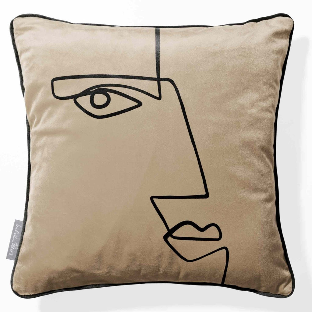 Angular Face | Sustainable Velvet Cushion - Taupe 40 x 40 cm Piped by Izabela Peters