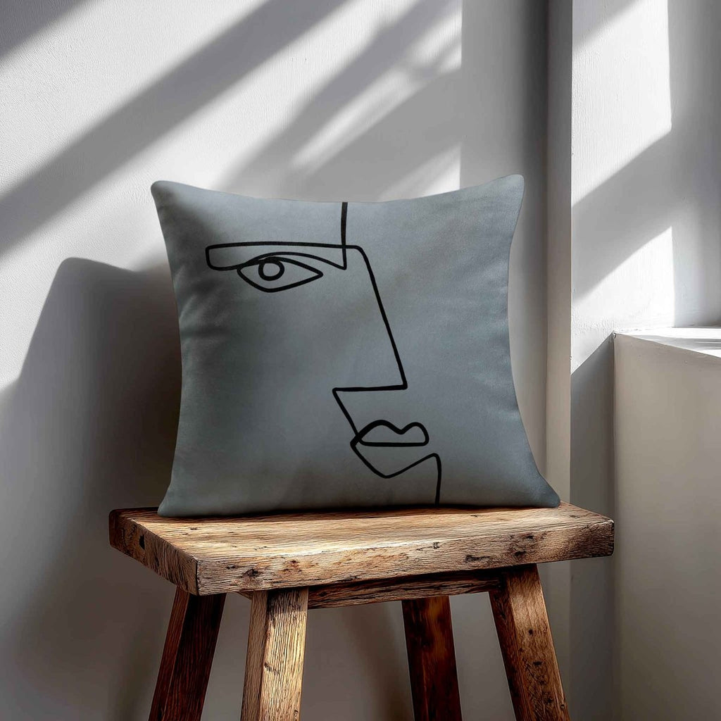 Angular Face | Sustainable Velvet Cushion - French Grey 40 x 40 cm Standard by Izabela Peters