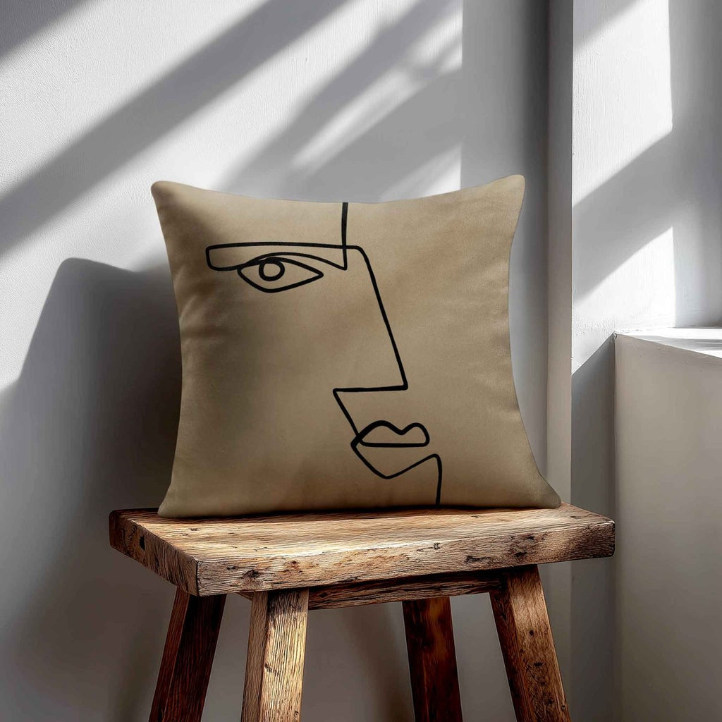Angular Face | Sustainable Velvet Cushion - Taupe 40 x 40 cm Standard by Izabela Peters