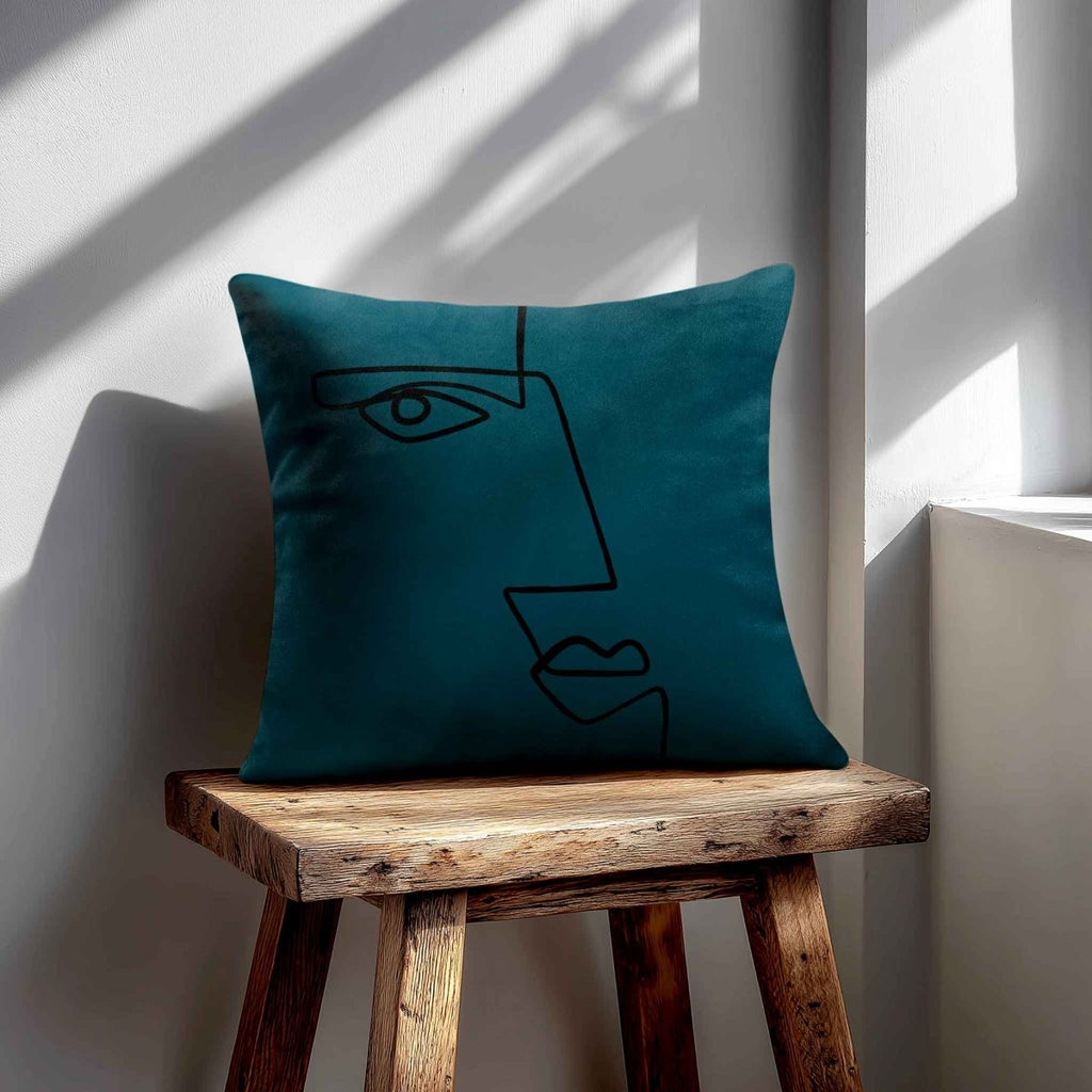 Angular Face | Sustainable Velvet Cushion - Teal 40 x 40 cm Standard by Izabela Peters