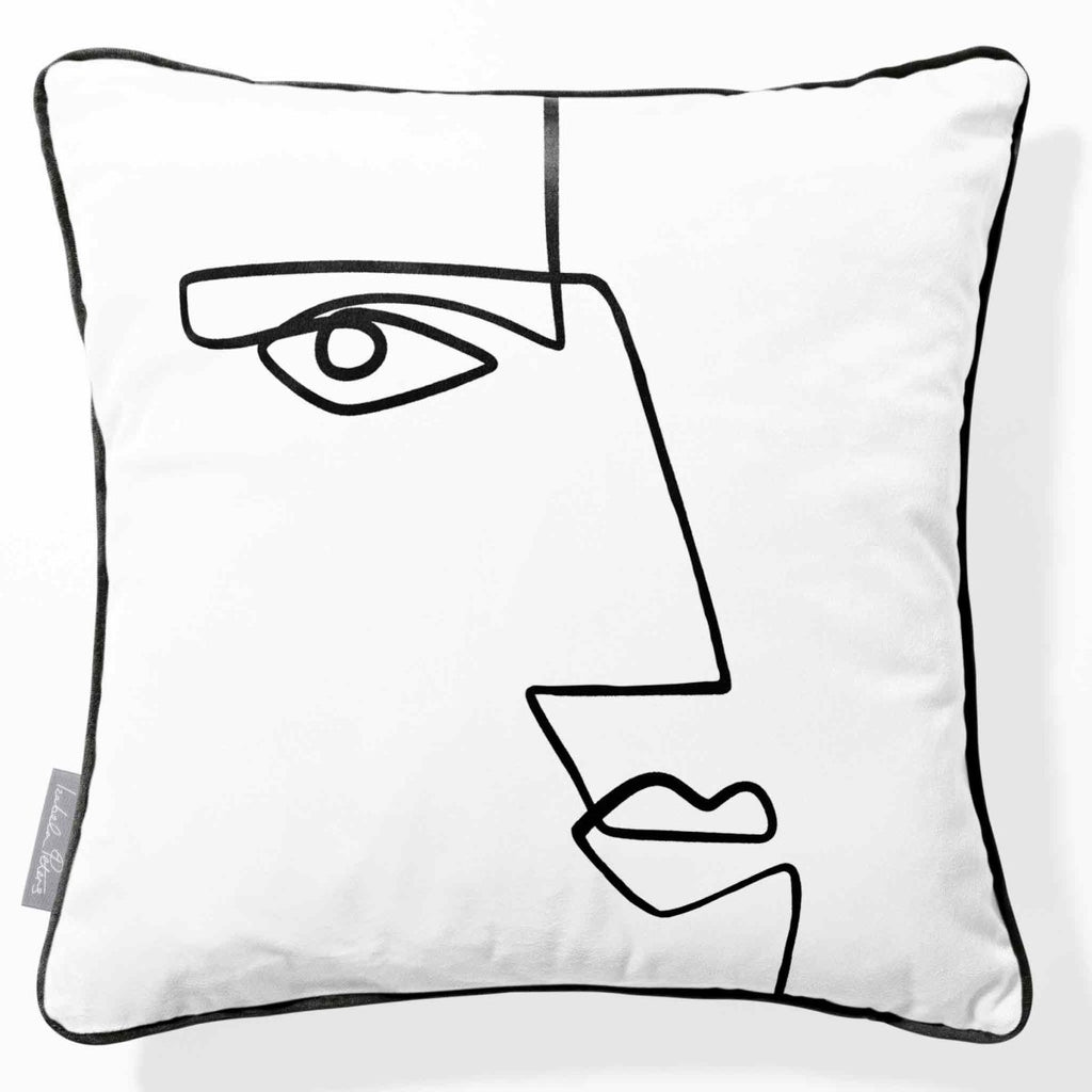 Angular Face | Sustainable Velvet Cushion - White & Black 40 x 40 cm Piped by Izabela Peters