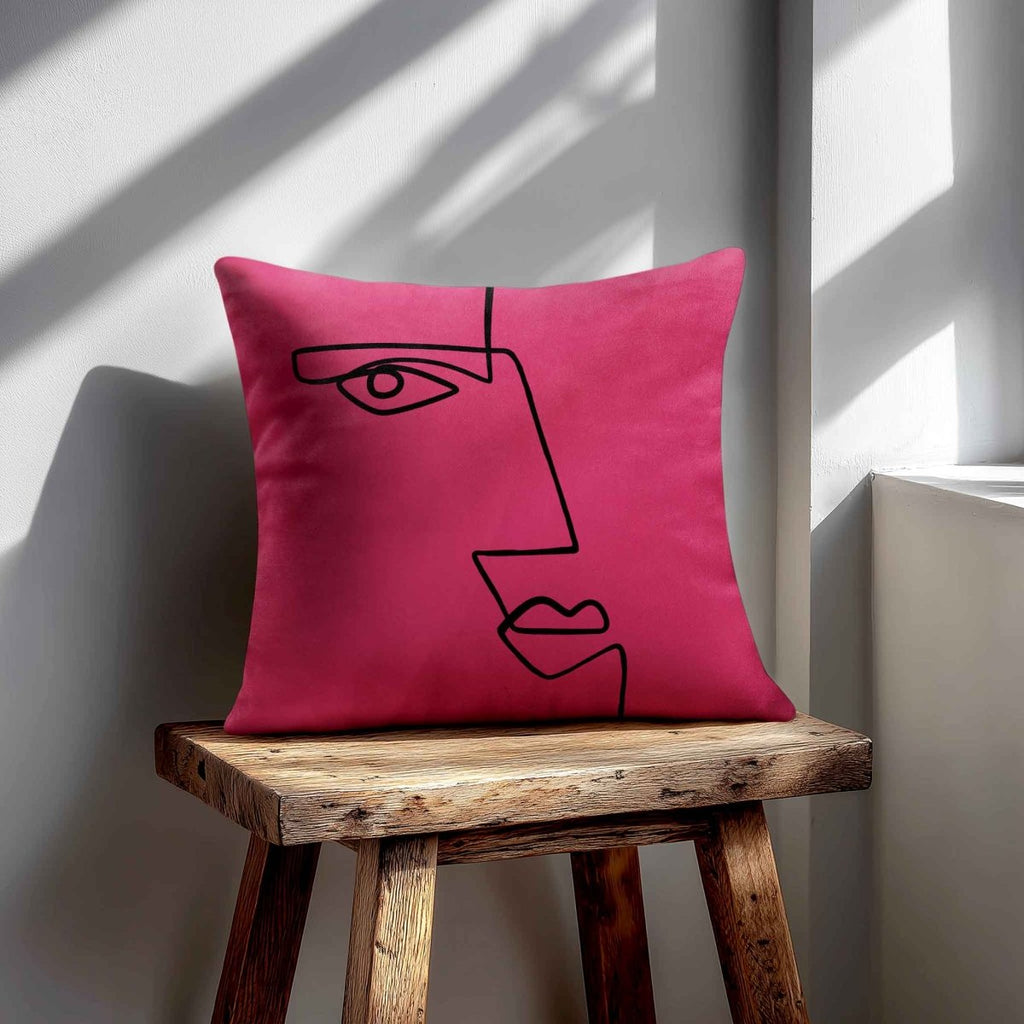 Angular Face | Sustainable Velvet Cushion - Hot Pink 40 x 40 cm Standard by Izabela Peters