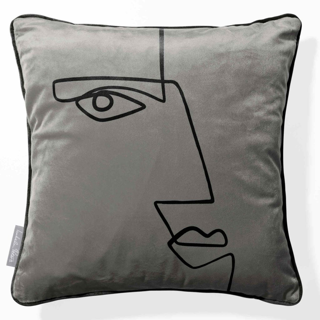 Angular Face | Sustainable Velvet Cushion - Beluga 40 x 40 cm Piped by Izabela Peters
