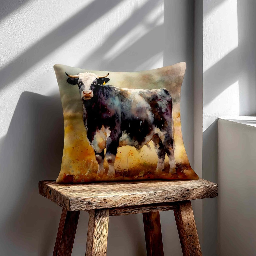 Belted Galloway Cow | Sustainable Velvet Cushion - 40 x 40 cm Standard by Izabela Peters