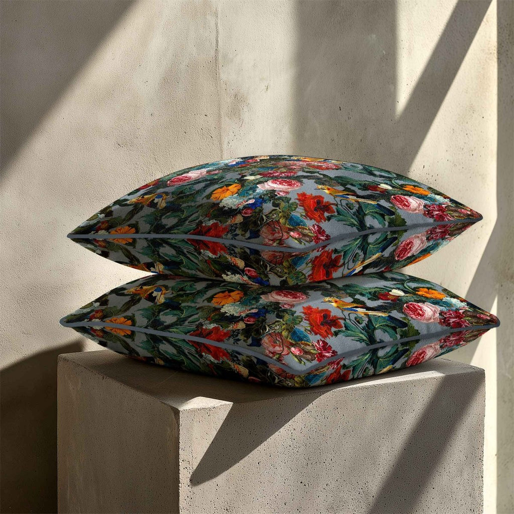 Birds in Paradise | Sustainable Velvet Cushion - French Grey 40 x 40 cm Standard by Izabela Peters