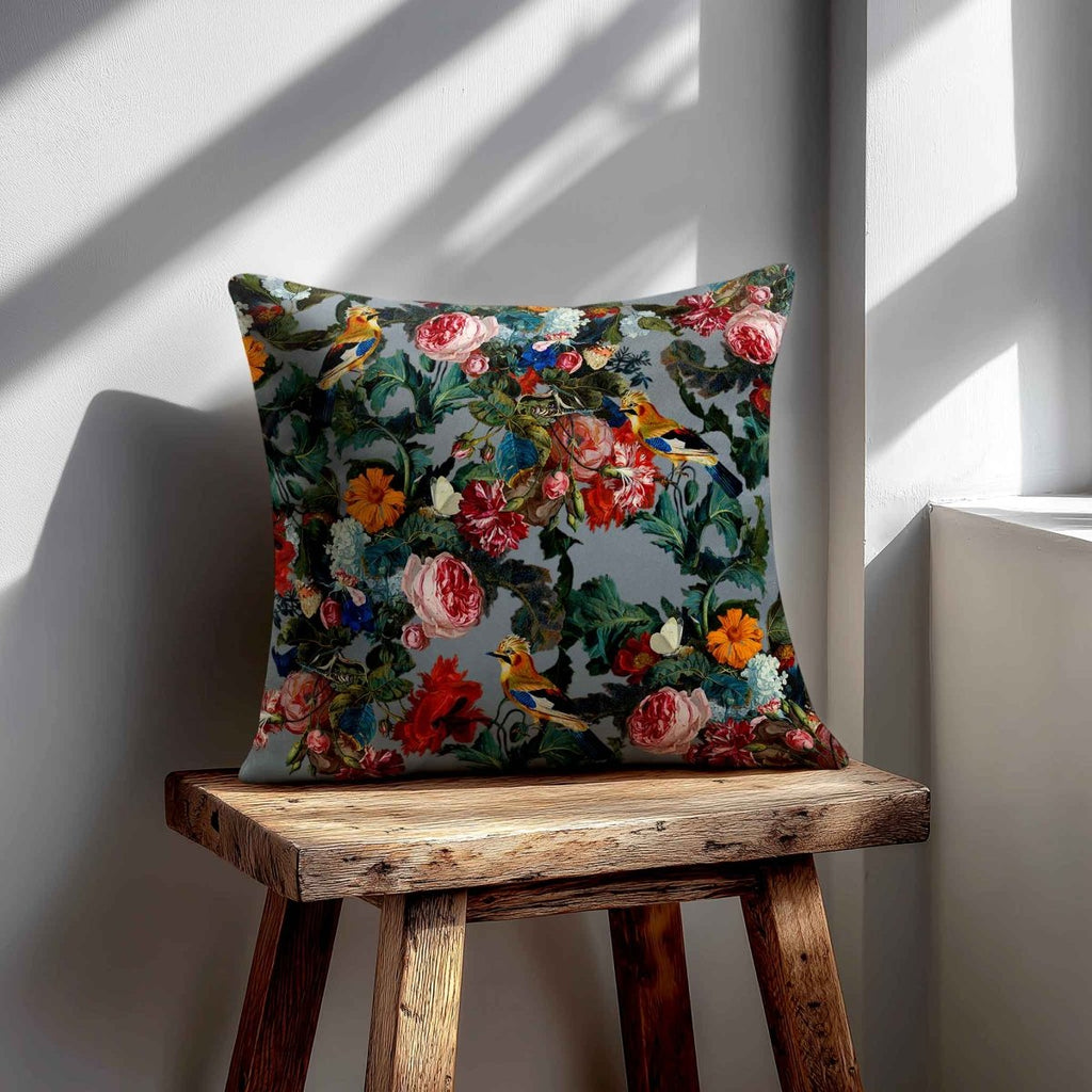 Birds in Paradise | Sustainable Velvet Cushion - French Grey 40 x 40 cm Standard by Izabela Peters