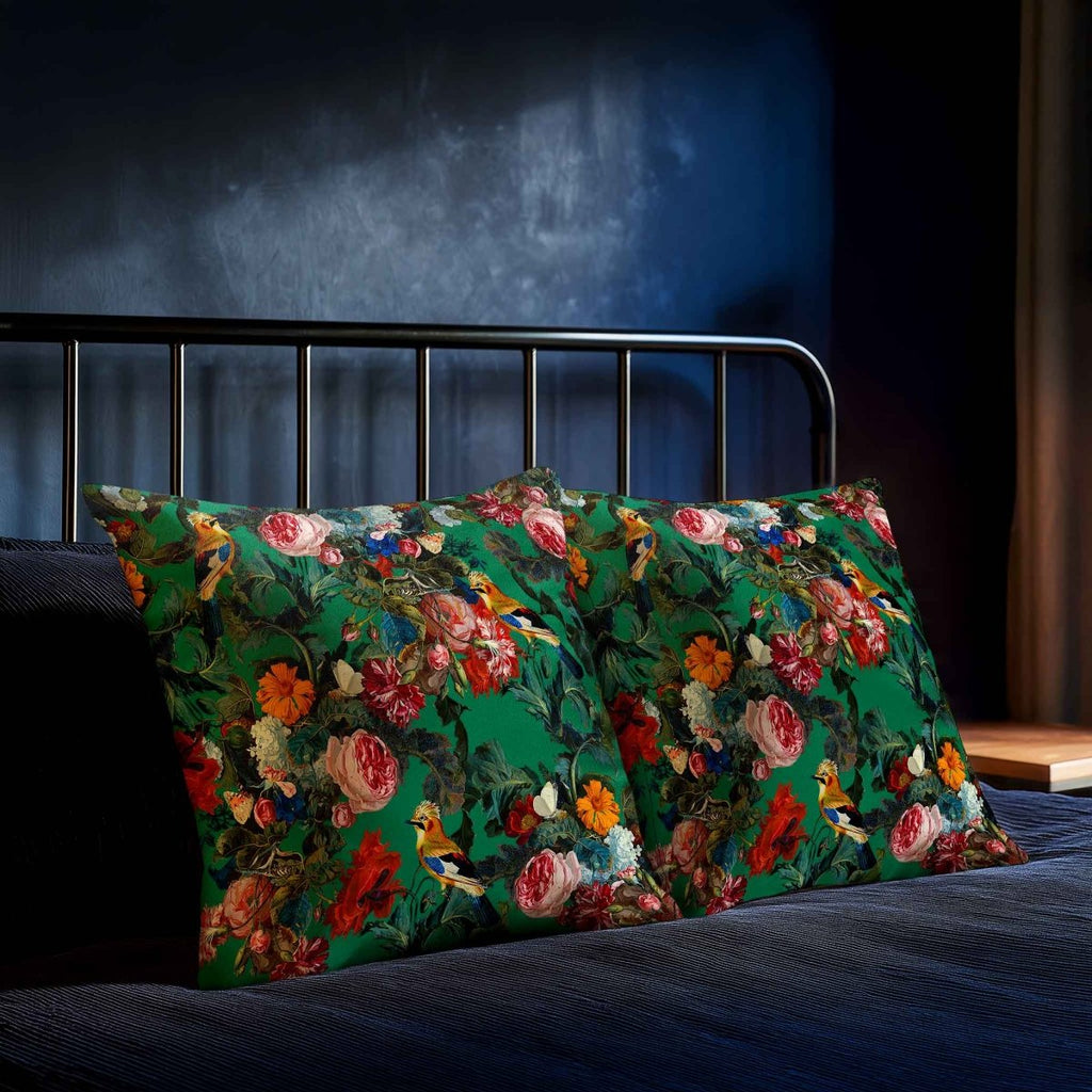 Birds in Paradise | Sustainable Velvet Cushion - Emerald Green 40 x 40 cm Standard by Izabela Peters