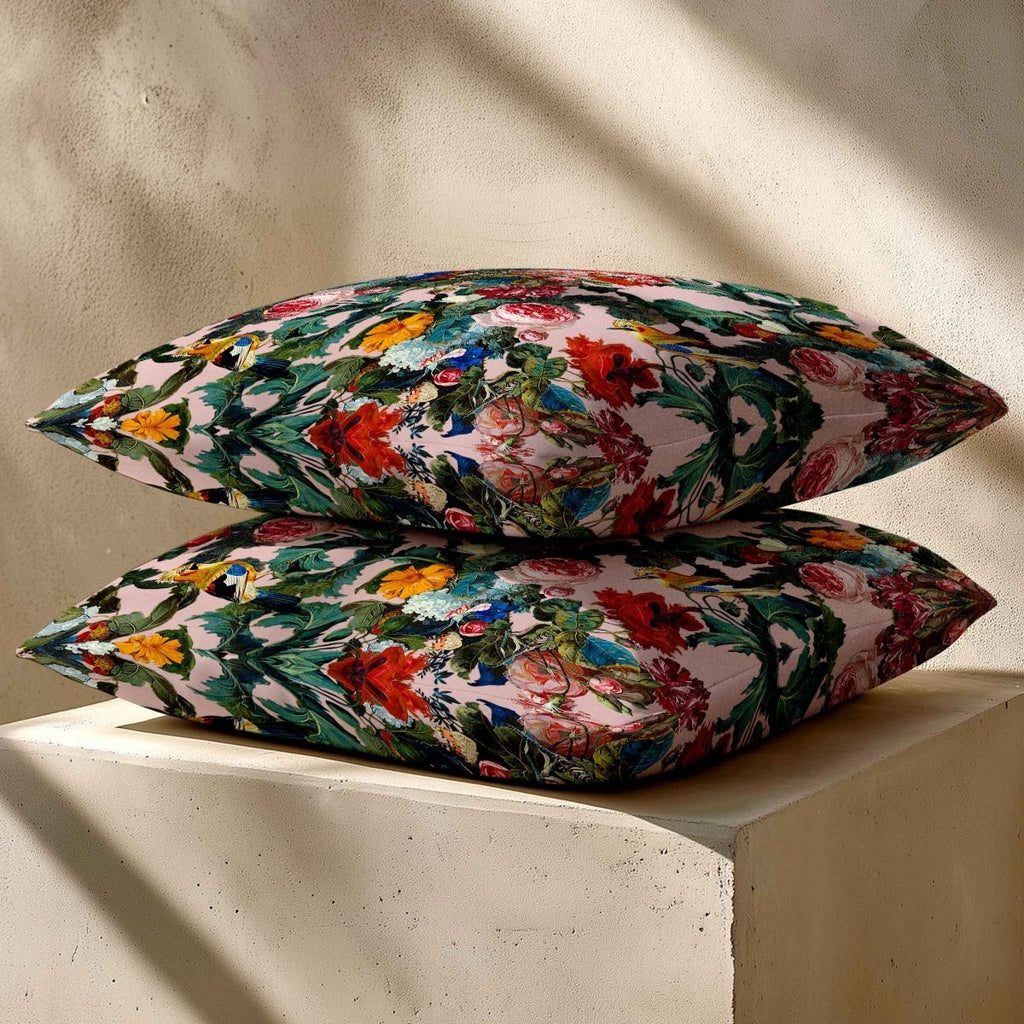 Birds in Paradise | Sustainable Velvet Cushion - Rosewater 40 x 40 cm Standard by Izabela Peters