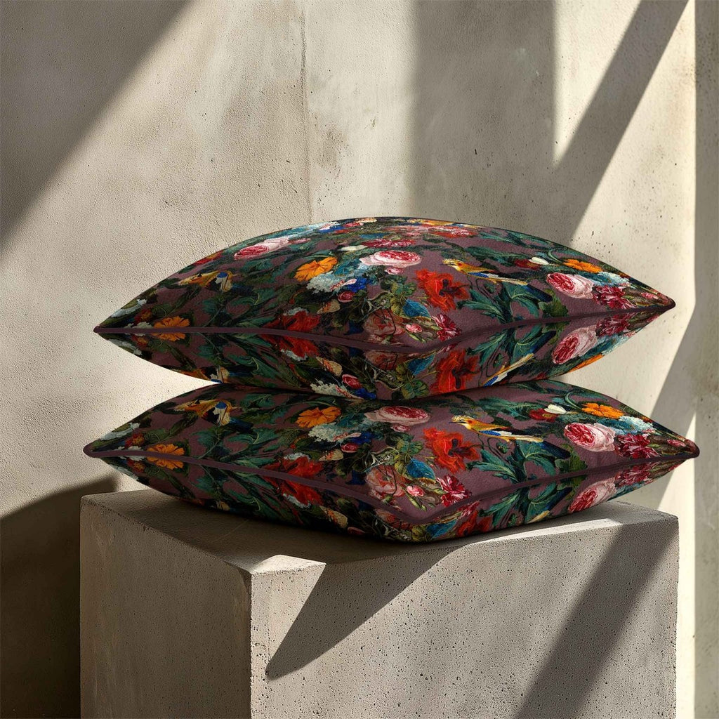 Birds in Paradise | Sustainable Velvet Cushion - Italian Grape 40 x 40 cm Standard by Izabela Peters