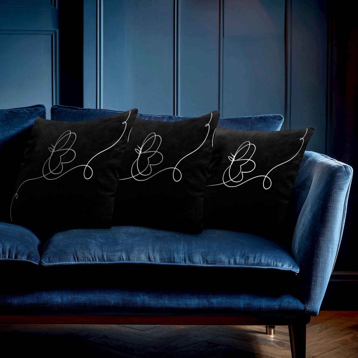Butterfly | Sustainable Velvet Cushion - Black & White 40 x 40 cm Standard by Izabela Peters