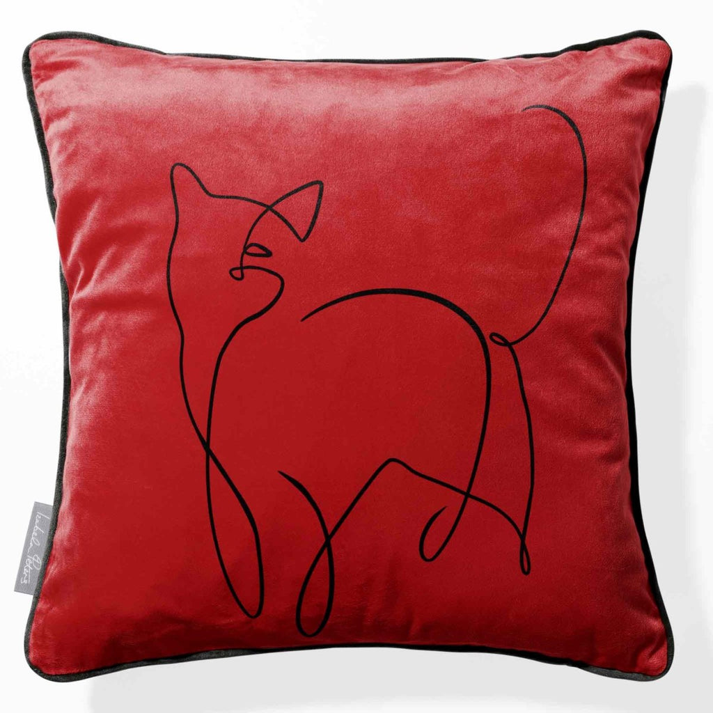 Cat | Sustainable Velvet Cushion - Crimson Muse 40 x 40 cm Piped by Izabela Peters