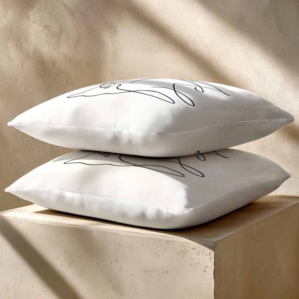Cat | Sustainable Velvet Cushion - White & Black 40 x 40 cm Standard by Izabela Peters