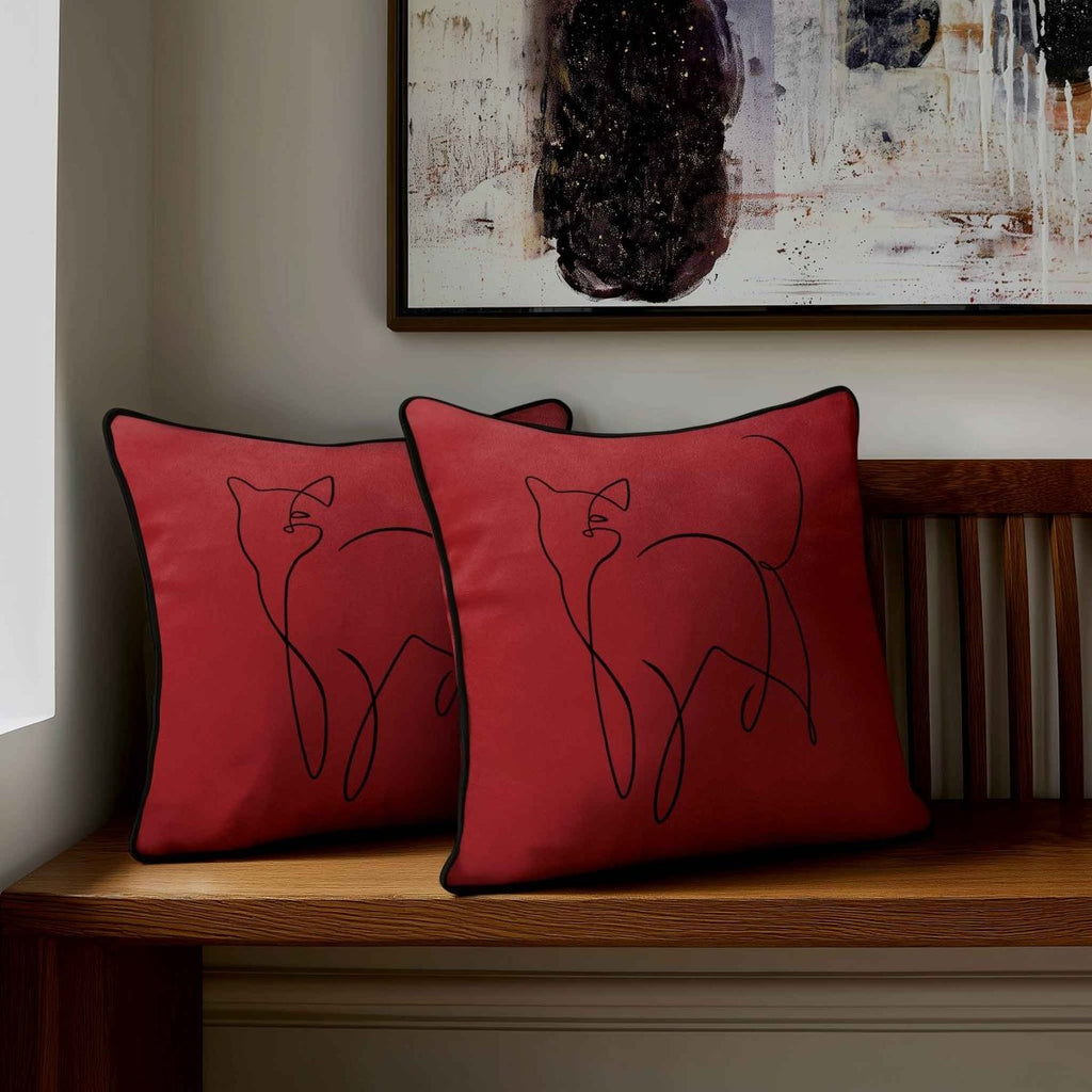 Cat | Sustainable Velvet Cushion - Crimson Muse 40 x 40 cm Standard by Izabela Peters