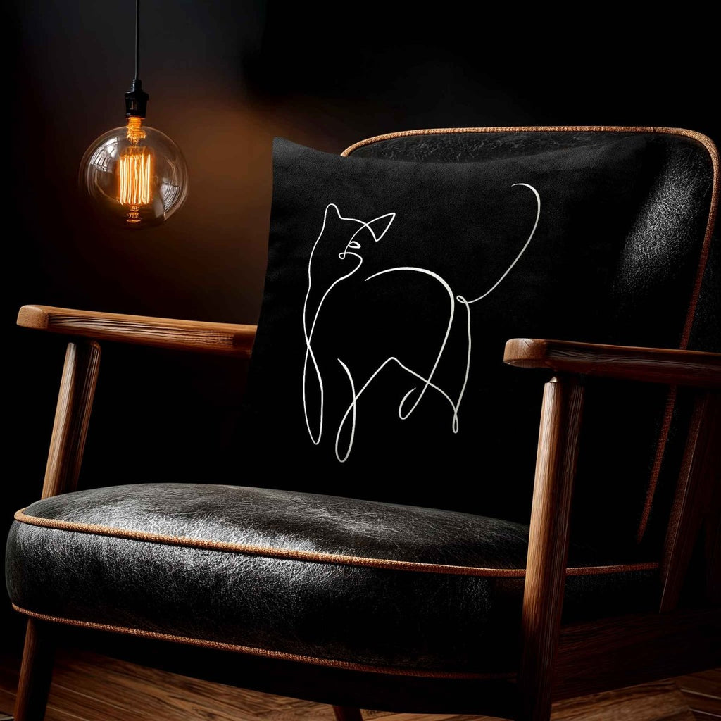 Cat | Sustainable Velvet Cushion - Black & White 40 x 40 cm Standard by Izabela Peters