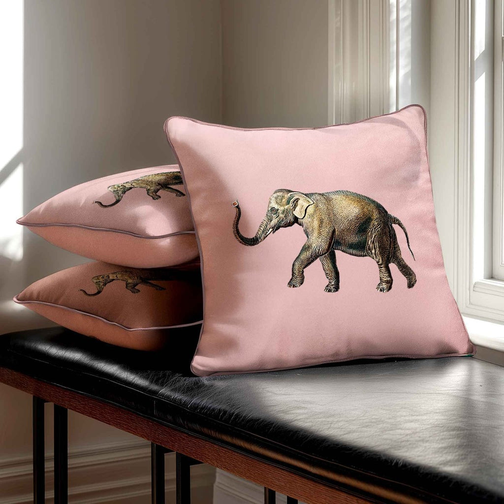 Elephant | Sustainable Velvet Cushion - Rosewater 40 x 40 cm Standard by Izabela Peters