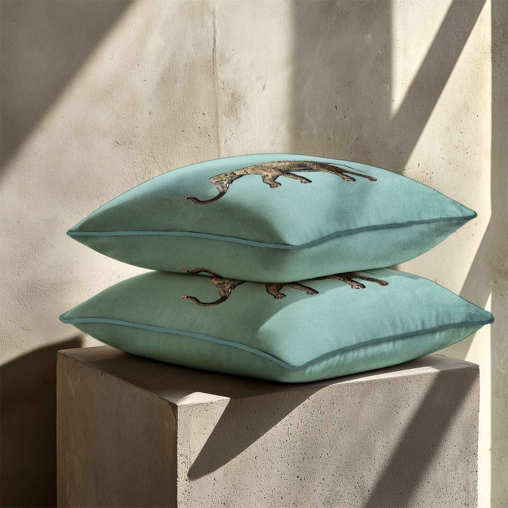 Elephant | Sustainable Velvet Cushion - Blue Surf 40 x 40 cm Standard by Izabela Peters