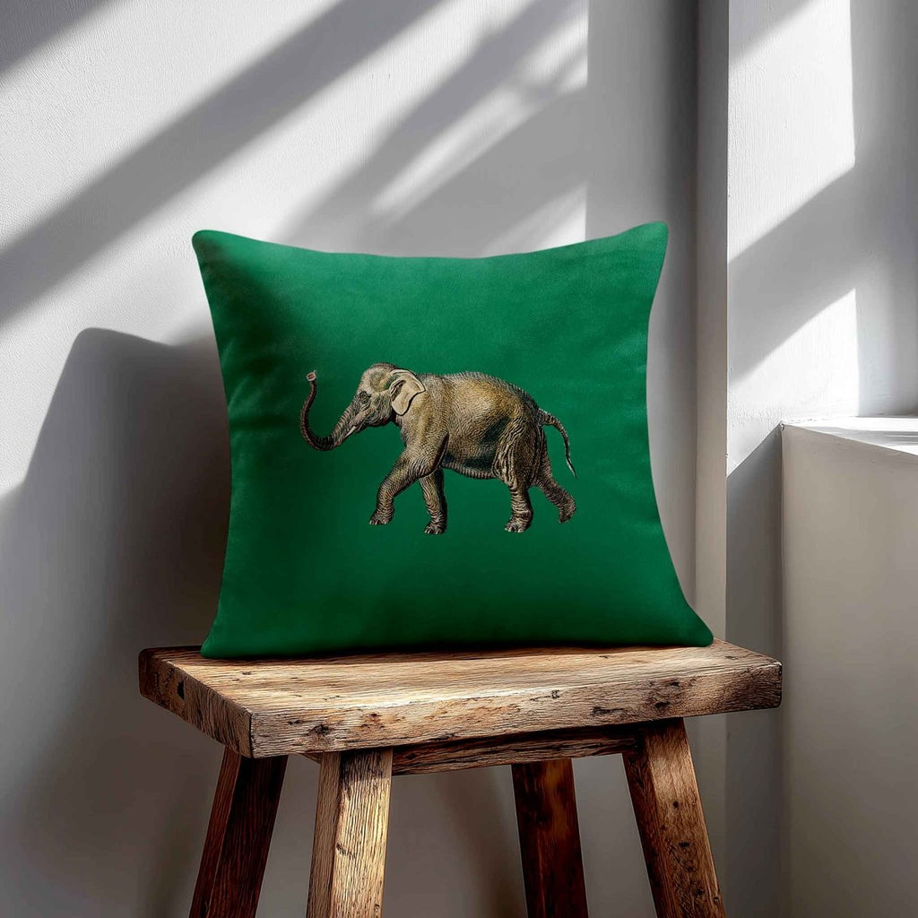 Elephant | Sustainable Velvet Cushion - Emerald Green 40 x 40 cm Standard by Izabela Peters
